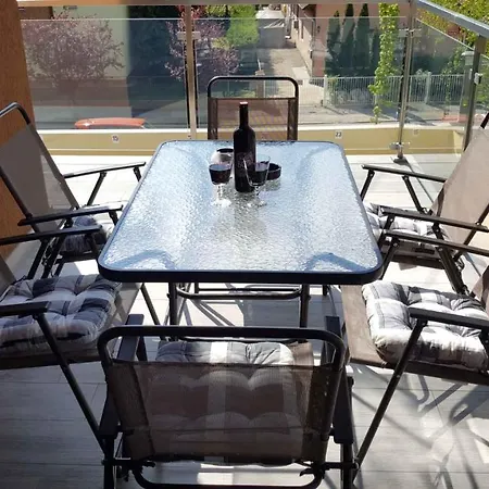 In - Balaton 38420 *