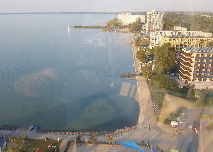 In - Balaton 38420 שיופוק